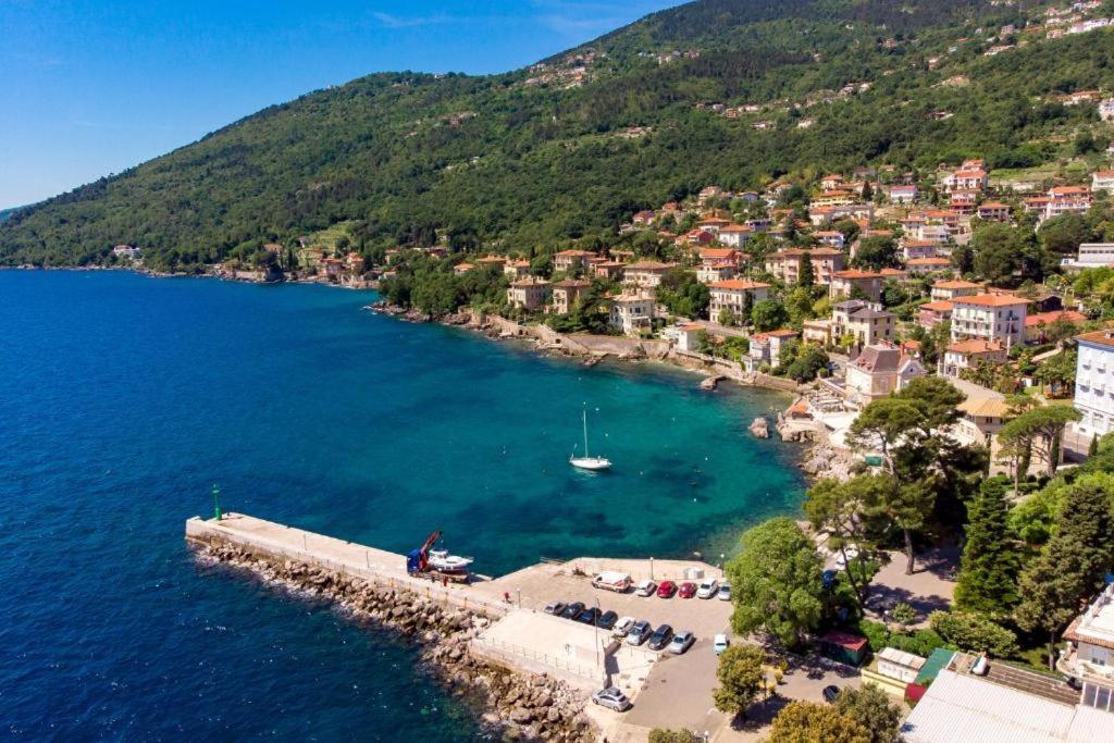 Apartman Barocco Lovran Exterior photo